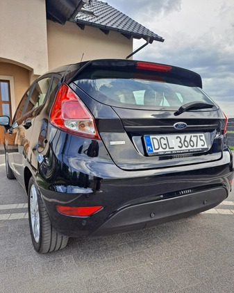 Ford Fiesta cena 29300 przebieg: 62882, rok produkcji 2015 z Głogów małe 67